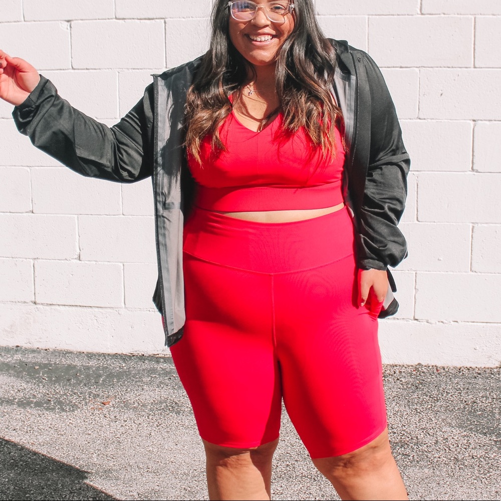 SET!! Fabletics Red Sports Bra and Bike Shorts